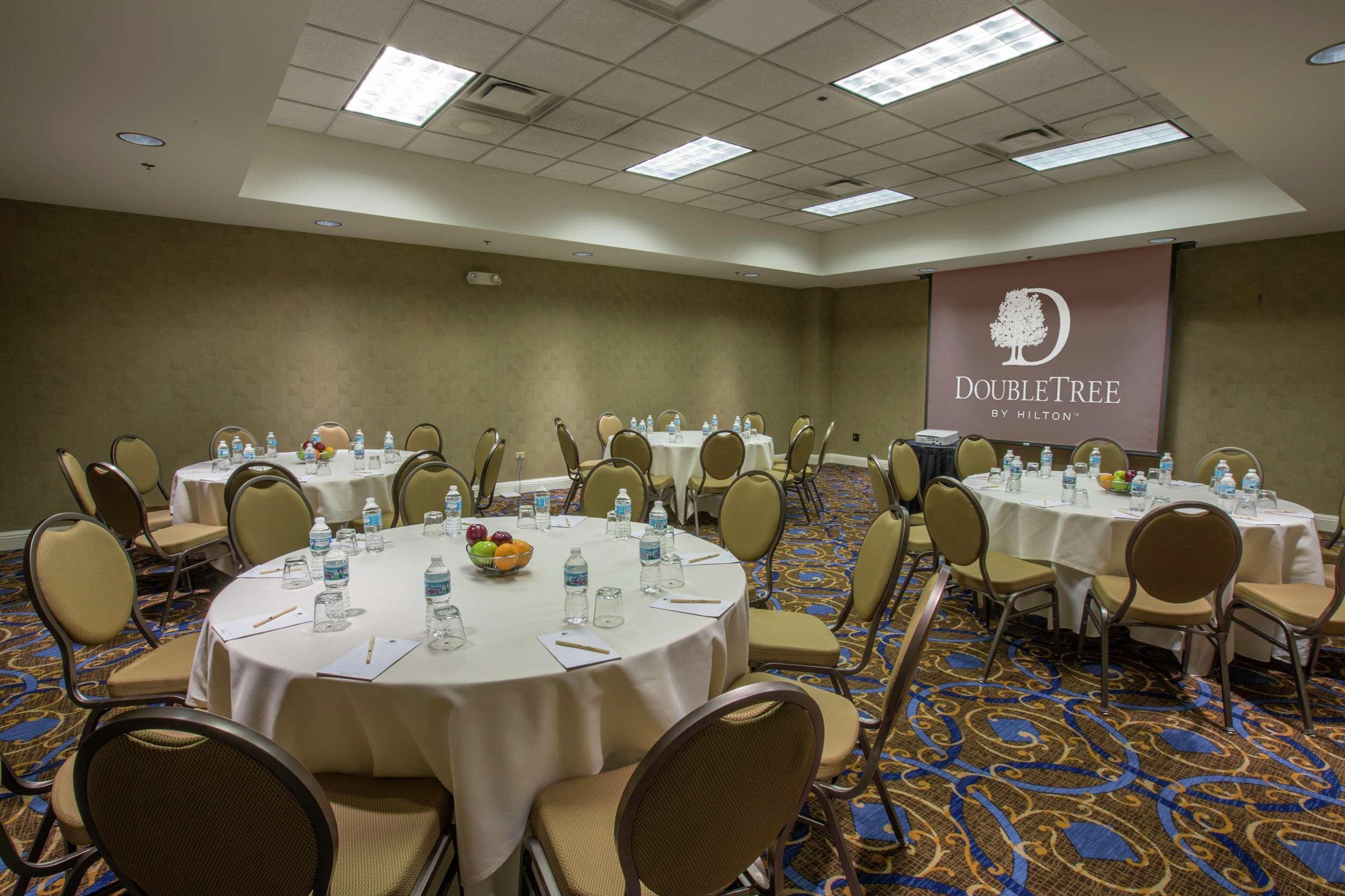 Doubletree By Hilton Chicago O'Hare Airport-Rosemont Hotel Exterior foto