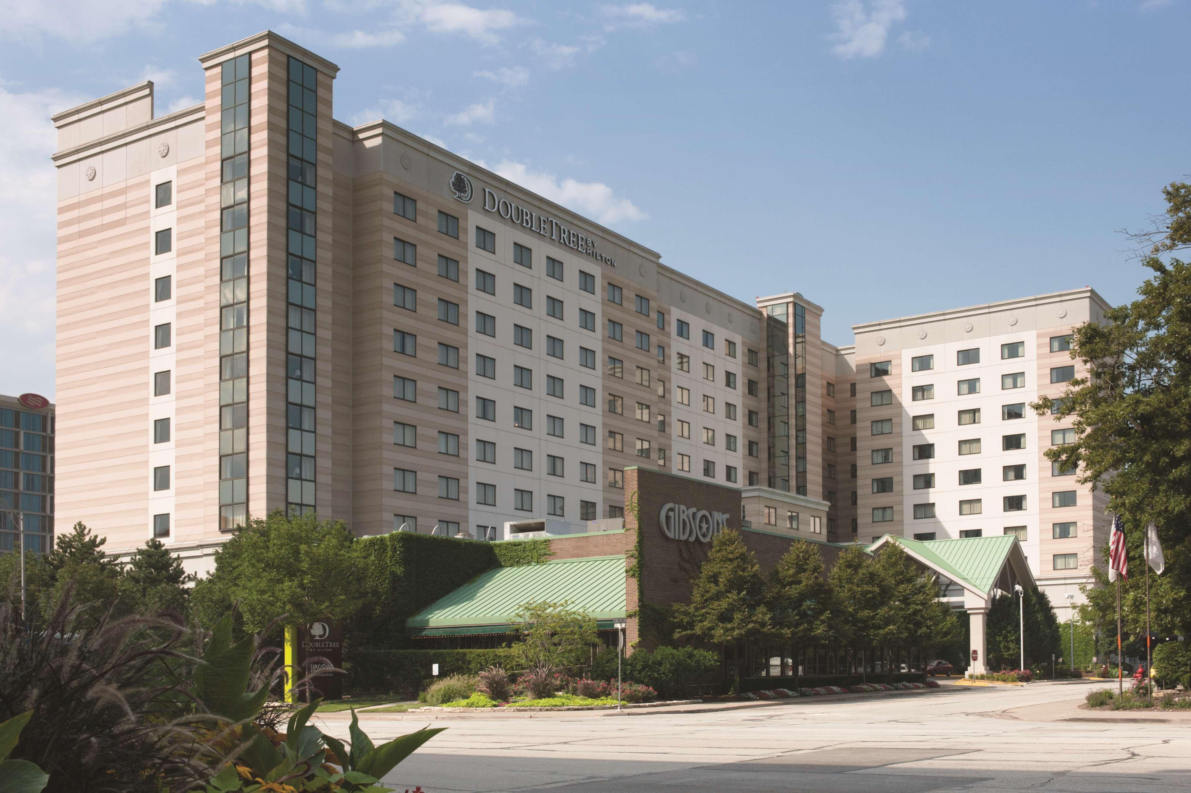 Doubletree By Hilton Chicago O'Hare Airport-Rosemont Hotel Exterior foto